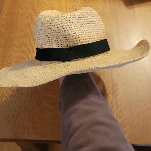 J.Crew Wide Brim Packable Hat - S/M display picture 1